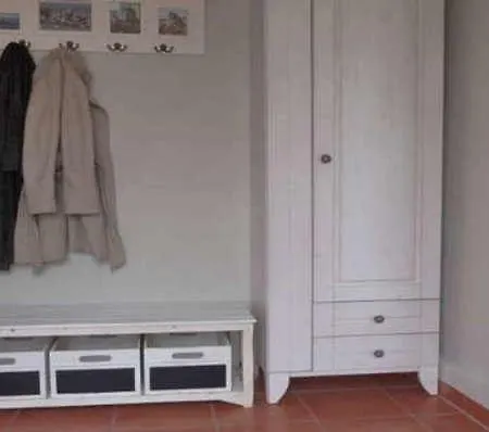 Ferienhaus Leuchtturmblick 萨斯尼茨